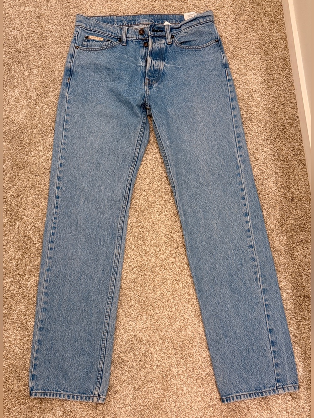 Calvin Klein Standard Straight Jeans — W28XL32, 100% cotton